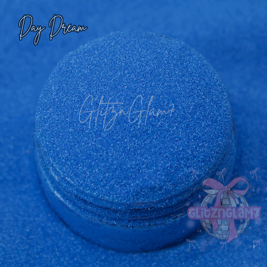 Day Dream-Glitter Dust 1/256"